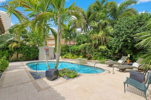 49 Las Brisas Way, Naples FL 34108-8295 exterior