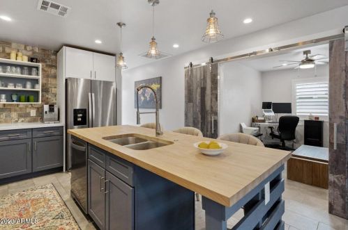 1535 Edgemont Ave, Phoenix AZ  85006-1131 exterior