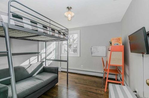 11 Locust Pl, Huntington Station NY 11746-4233 exterior