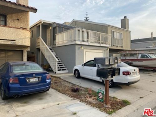 332 Cahuenga Dr, Oxnard CA 93035-4406 exterior