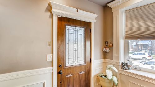 6046 Menard Ave, Chicago IL  60646-3919 exterior