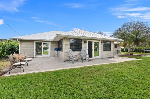 5417 Palmetto Dr, Fort Pierce FL  34982-7481 exterior