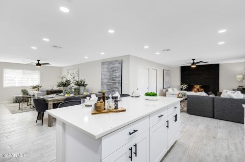 1132 Linda Ln, Chandler AZ 85226-1649 exterior