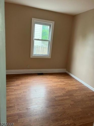 926 3rd St, Plainfield NJ 07063-1242 exterior