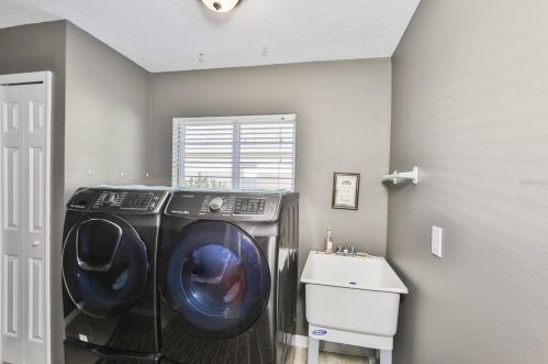 11003 Hoffner Edge Dr, Riverview FL 33579-4085 exterior