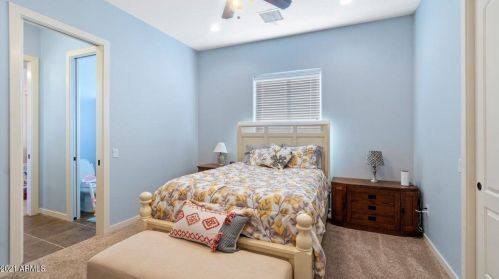 37243 19 Ave, Phoenix AZ 85086-9154 exterior