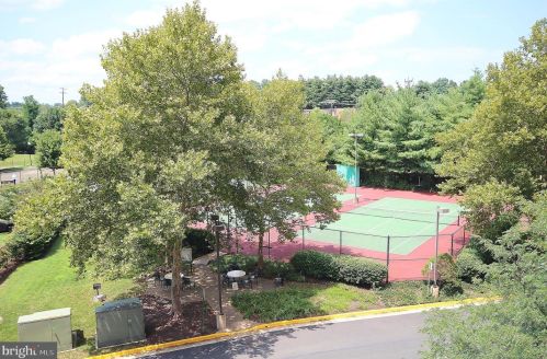 2151 Jamieson Ave, Alexandria VA 22314-5705 exterior