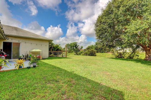 5406 Emblem St, Fort Pierce FL 34983-1448 exterior