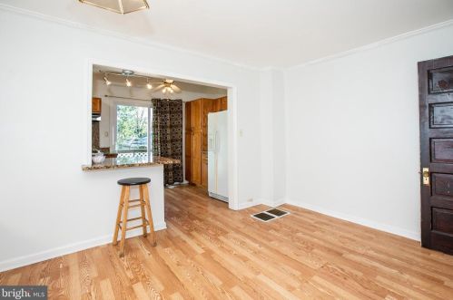 442 Lynwood Ave, Trenton NJ 08609-1711 exterior