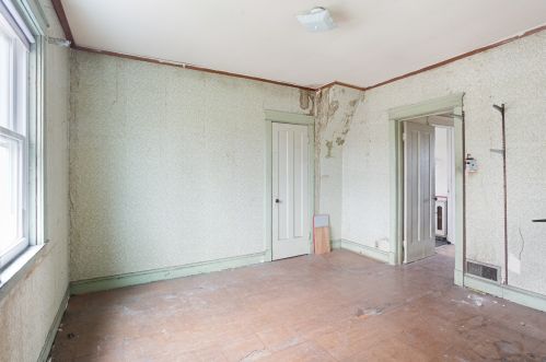 2001 93 St, Chicago IL 60617-4107 exterior