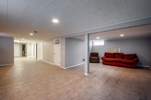 11629 Artesian Ave, Chicago IL 60645-5302 exterior