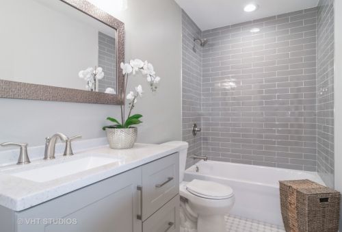 5904 59th St, Chicago IL 60629-3620 exterior