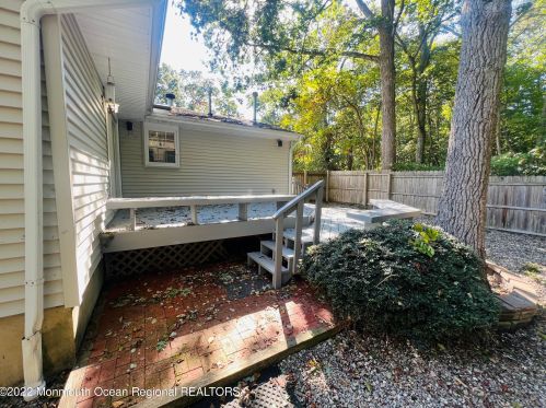 308 Enterprise Dr, Lacey NJ 08731-1815 exterior