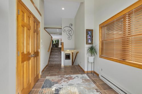 829 Brookwood Ln, Sartell, MN 56377-1810