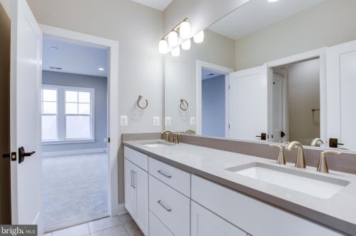 1978 Kirby Rd, Mc Lean VA 22101-5326 exterior