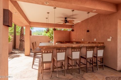 16402 40 Pl, Phoenix AZ 85050-8973 exterior