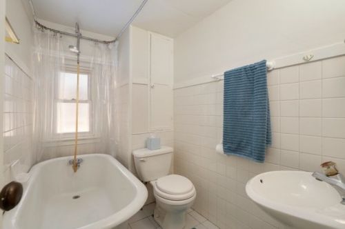 2208 Harlem Ave, Chicago IL 60707-1629 exterior