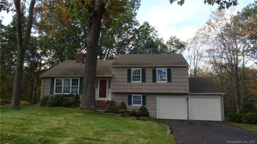 170 Briarwood Dr, Manchester, CT 06040-6926