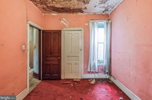 2316 17 St, Philadelphia PA 19132-4405 exterior