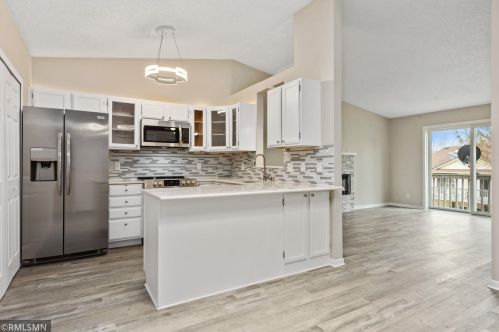 2457 Grenadier Ave, Saint Paul MN  55128-4319 exterior