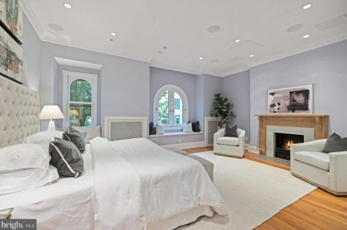 2010 Hillyer Pl, Washington DC 20009-1006 exterior