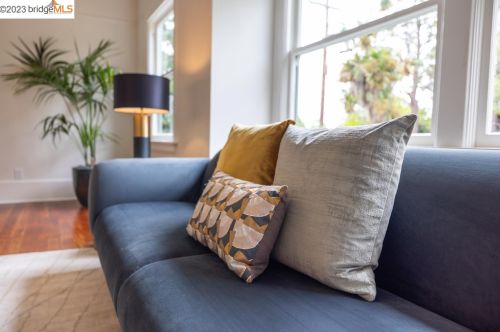 2643 Hillegass Ave, Berkeley CA 94704-3313 exterior