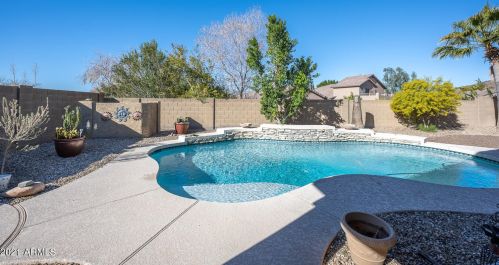 26014 41st Ave, Phoenix AZ 85009-2035 exterior