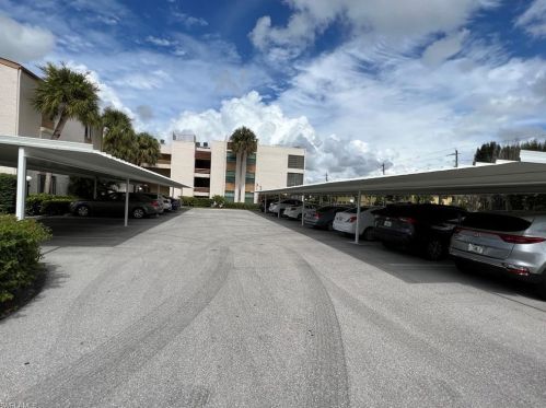 3605 Boca Ciega Dr, Naples FL 34112-6811 exterior