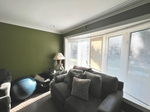 7817 Seeley Ave, Chicago, IL 60620-5759