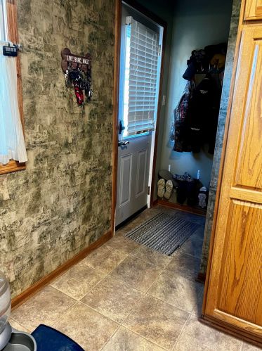 4645 68th St, Milwaukee WI  53220-3917 exterior