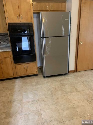 716 Jefferson Ave, Cliffside Park NJ  07010-2012 exterior