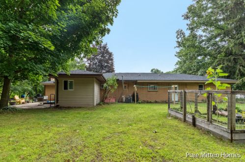 714 State St, Belding MI  48809-9214 exterior