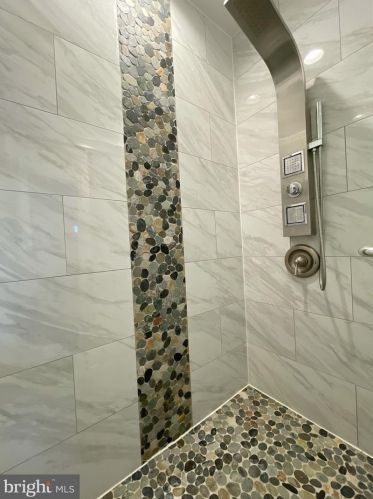 13 Forest Landing Ct, Rockville MD 20850-3925 exterior