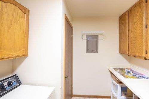 3725 Loomis Rd, Milwaukee WI 53221-1054 exterior