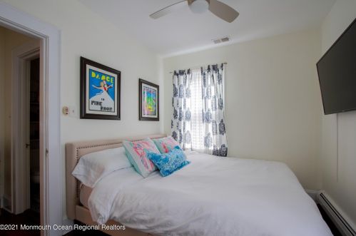 60 Chestnut St, Red Bank NJ exterior