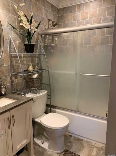 130 Haig Rd, Valley Stream NY 11581-2110 exterior