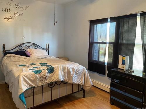 62 Chaucer Ct, Middletown NY 10941-1802 exterior