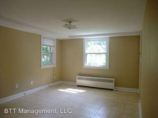 8408 Greenwood Ave, Silver Spring MD  20912-6706 exterior