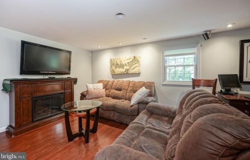 2402 Andover Rd, Riverton NJ 08077-3510 exterior