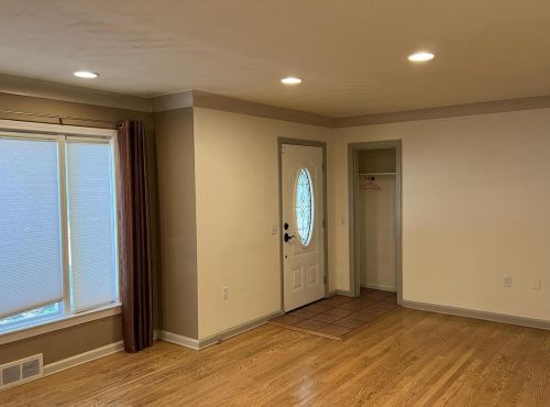 304 Espanola Ave, Kalamazoo MI  49004-1104 exterior