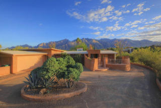 5198 Camino Esplendora, Tucson AZ  85718-6227 exterior