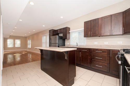 1936 13 Ave, Broadview IL 60155-3176 exterior