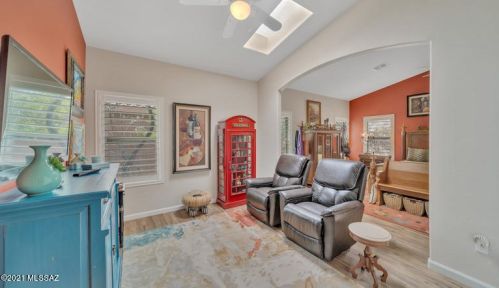 5158 Louis River Way, Tucson AZ  85718-4751 exterior