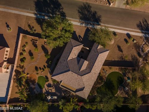 8499 National Dr, Tucson, AZ 85742-8528