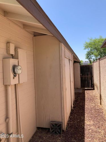 14801 39th Ave, Phoenix AZ 85051-3320 exterior