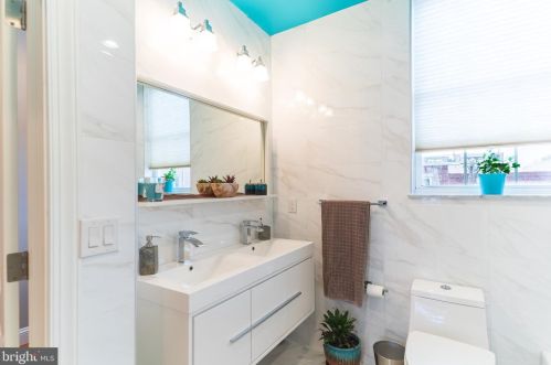 2028 Federal St, Philadelphia PA 19146-3914 exterior