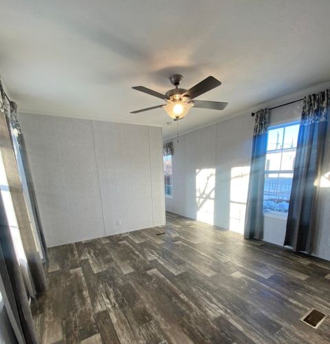 29 Hazel Dr, Concord NH 03301-3426 exterior