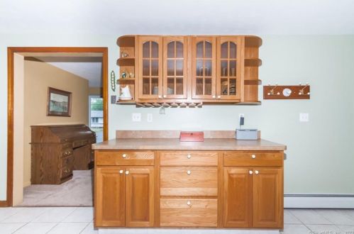 51 David St, Enfield CT 06082-5033 exterior