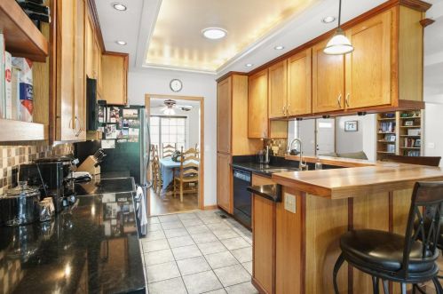 161 Elena Ct, Turlock CA  95380-4233 exterior