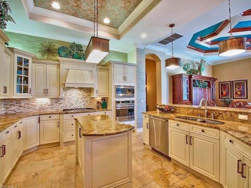 7773 Classics Dr, Naples FL 34113-3170 exterior